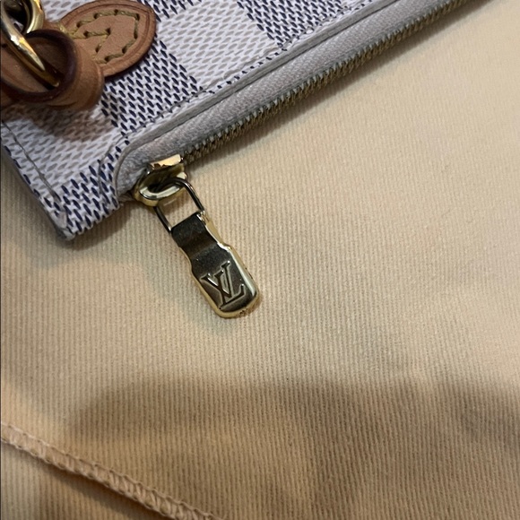 Authentic Louis Vuitton Excellent condition Neverfull Damien Azur with clutch - Picture 7 of 16